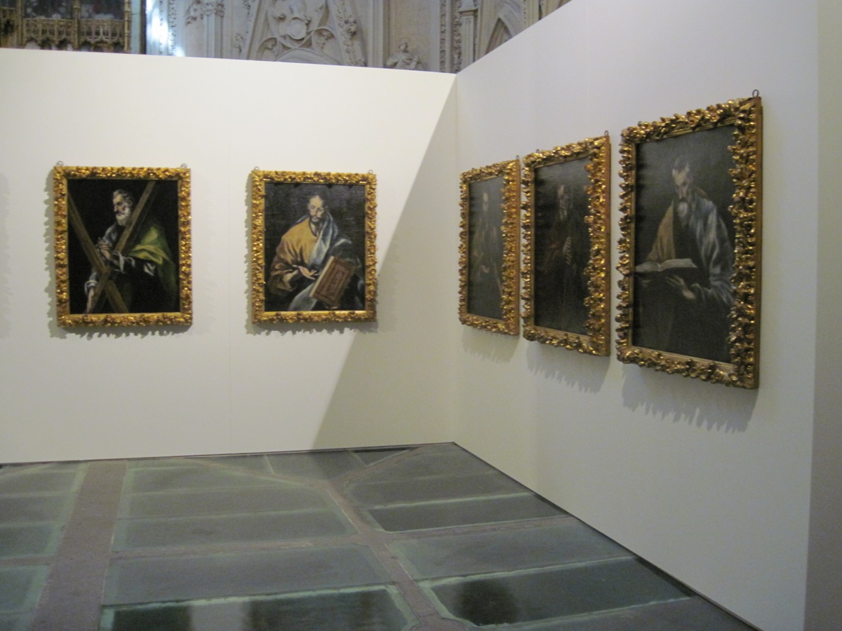 Quadri all'interno della cattedrale